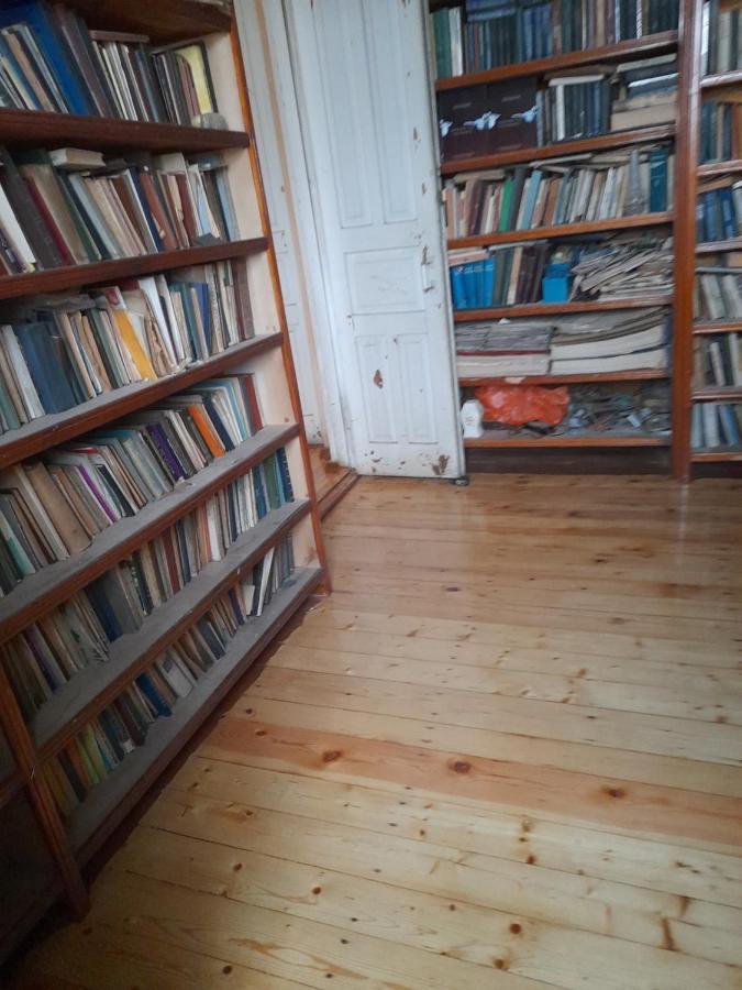 Levani'S Guesthouse Zugdidi Esterno foto